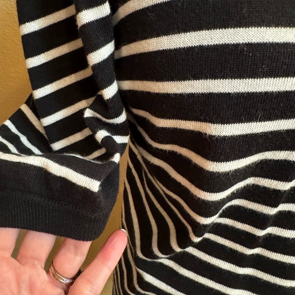 CURRENT AIR Classic Short Sleeve Sweater TOP IN BLACK WHITE STRIPE WOMEN EUC - Picture 12 of 12